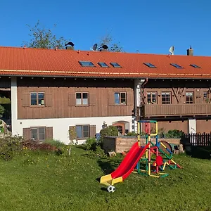 Monsevi Apartment Wackersberg